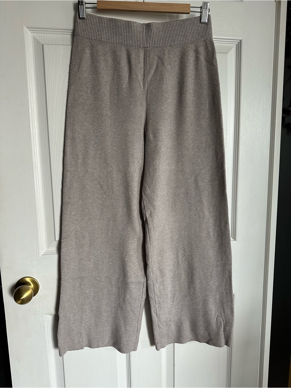 Sioni Wide-Leg Knit Pants in Taupe Gray